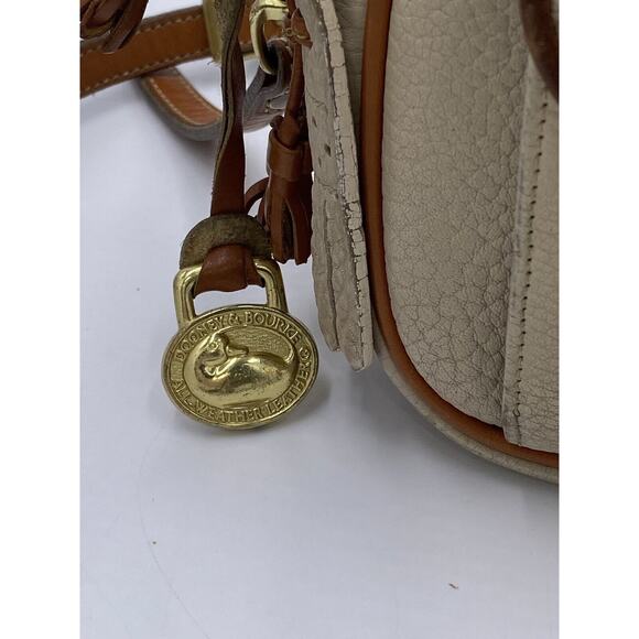 Dooney & Bourke Vintage Beige Brown Pebbled Leather Flap Convertible Crossbody - Picture 2 of 15